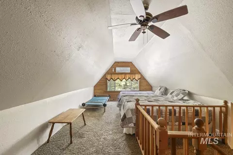 Bedroom - 567 W Mountain Rd, Cascade, ID 83611 photo 5 of 5