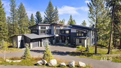 Exterior - 38 Bella View Dr, Mccall, ID 83638 photo 12 of 14