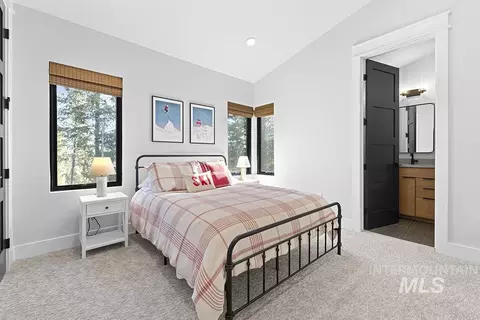 Bedroom - 38 Bella View Dr, Mccall, ID 83638 photo 8 of 9