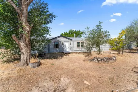 4051 NW Canal, Mountain Home, ID 83647