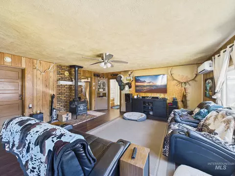 Living - 403 E 4th, Emmett, ID 83617 photo 2 of 3