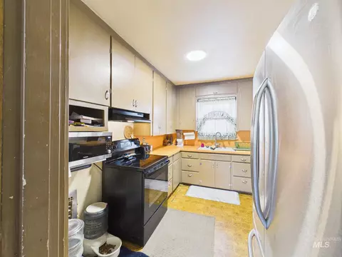 Kitchen - 403 E 4th, Emmett, ID 83617 photo 1 of 4