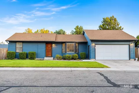 689 W Tiffany Dr, Meridian, ID 83646