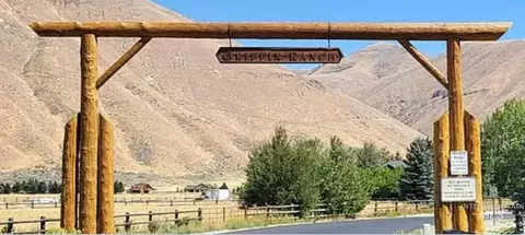 60 Sterling Dr, Bellevue, ID 83313