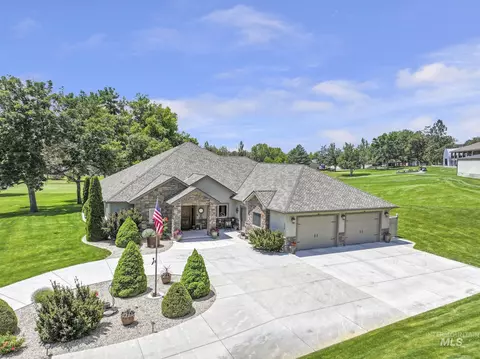 128 Riverside Ln, Buhl, ID 83316