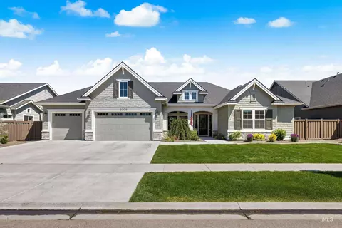 Exterior - 5008 W Strant St, Eagle, ID 83616 photo 2 of 5