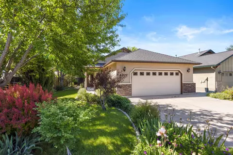 6201 W Geneva St, Boise, ID 83703