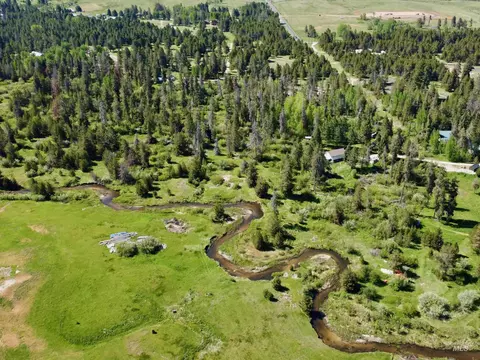 68 Newell Dr, Cascade, ID 83611