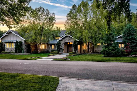 2164 W Holly Mountain Dr, Eagle, ID 83616