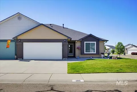 195 E Carmel Dr, Meridian, ID 83646