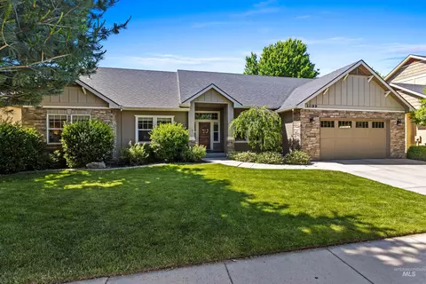 1099 E Azan, Meridian, ID 83646