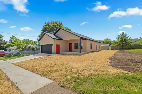 308 W N 3rd St, Grangeville, ID 83530