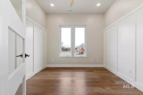 Bedroom - 993 S Waning Ln, Eagle, ID 83616 photo 1 of 4