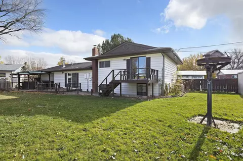 Exterior - 320 E 23rd Dr, Burley, ID 83318 photo 5 of 9