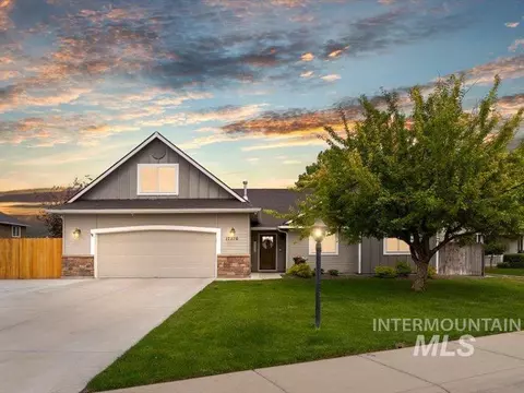 17376 N Midsummers Ln, Nampa, ID 83687