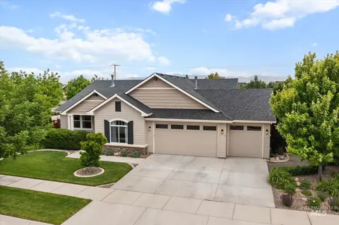 2074 N Foudy Ave, Eagle, ID 83616