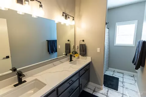 Bath - 1331 S Watermark Ave, Eagle, ID 83616 photo 1 of 1