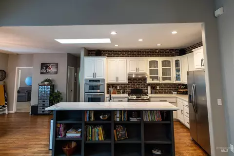 Kitchen - 1331 S Watermark Ave, Eagle, ID 83616 photo 2 of 4