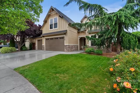 739 W Producer Dr, Meridian, ID 83646