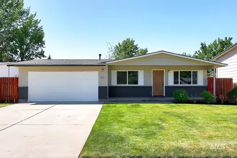 8505 W Canterbury Dr, Boise, ID 83704