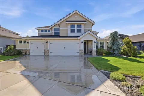 5738 N Lichfield Ave, Meridian, ID 83646