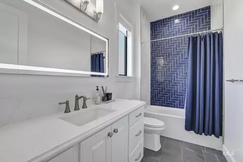 Bath - 4224 N 2734 E, Twin Falls, ID 83301 photo 1 of 6