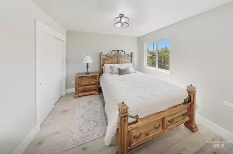 Bedroom - 2550 E Snocreek Dr, Eagle, ID 83616 photo 3 of 5