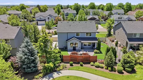 View/Area - 2550 E Snocreek Dr, Eagle, ID 83616 photo 2 of 4