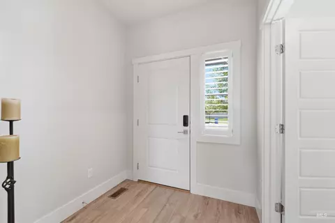 Entry Way - 2550 E Snocreek Dr, Eagle, ID 83616 photo 1 of 3