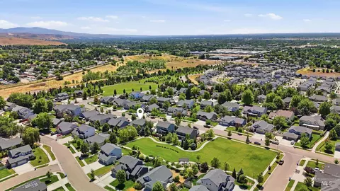 View/Area - 2550 E Snocreek Dr, Eagle, ID 83616 photo 4 of 4