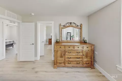 Entry Way - 2550 E Snocreek Dr, Eagle, ID 83616 photo 2 of 3
