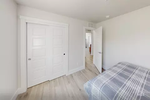 Bedroom - 2550 E Snocreek Dr, Eagle, ID 83616 photo 4 of 5