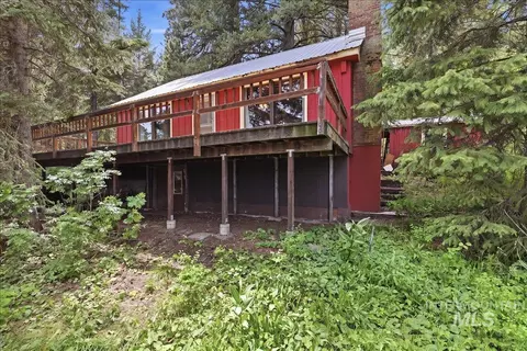 Exterior - 2 Cub Trl, Cascade, ID 83611 photo 4 of 6