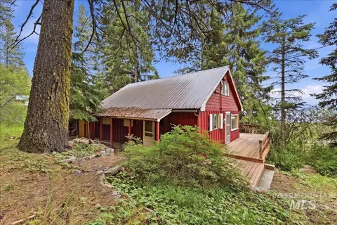 Exterior - 2 Cub Trl, Cascade, ID 83611 photo 3 of 6