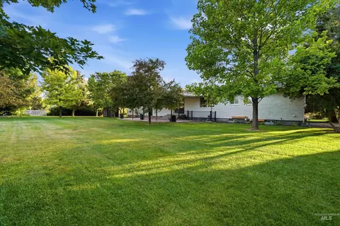 Exterior - 25238 Geri Ln, Caldwell, ID 83607 photo 8 of 11