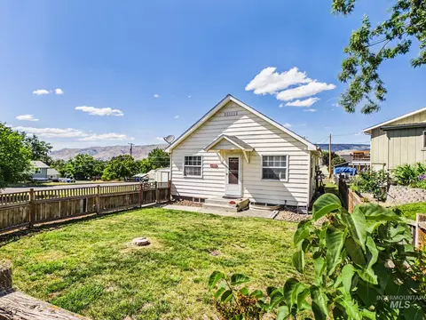 1507 19th Ave, Lewiston, ID 83501