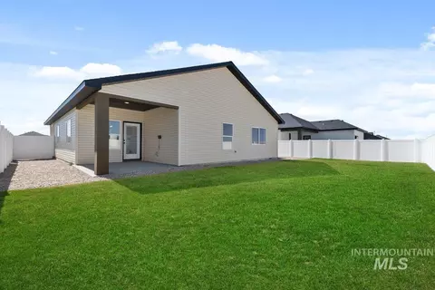 Exterior - 2010 Trae St, Jerome, ID 83338 photo 2 of 4