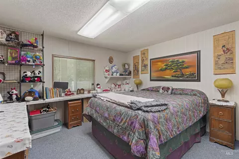 Bedroom - 8950 W Edgeview Ln, Eagle, ID 83616 photo 2 of 3