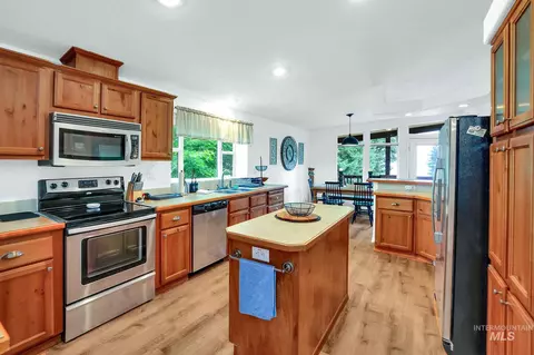1201 W Mountain Rd, Cascade, ID 83611 photo 5