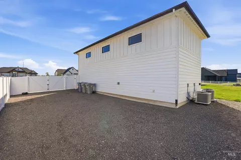 Exterior - 24466 Himark Way, Caldwell, ID 83607 photo 8 of 12