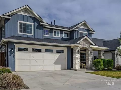 6512 N Oakstone Ave, Meridian, ID 83646
