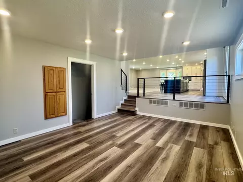 Living - 2017 H St, Rupert, ID 83350 photo 3 of 5