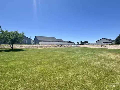 Exterior - 2017 H St, Rupert, ID 83350 photo 11 of 12