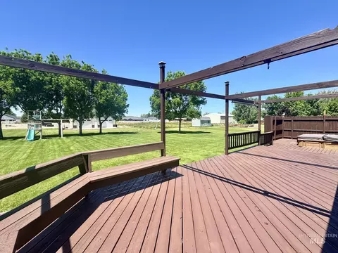 Exterior - 2017 H St, Rupert, ID 83350 photo 4 of 12