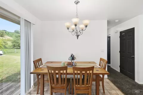Dining - 483 E Valleyview Ave, Genesee, ID 83832 photo 3 of 3