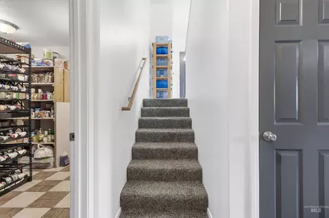 Entry Way - 483 E Valleyview Ave, Genesee, ID 83832 photo 5 of 5