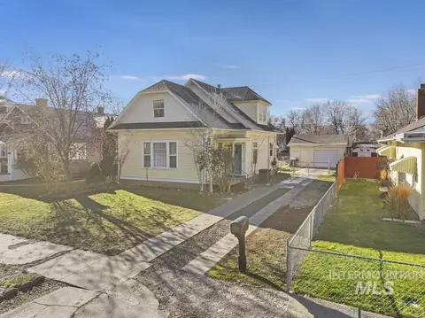 242 8th Ave N, Twin Falls, ID 83301