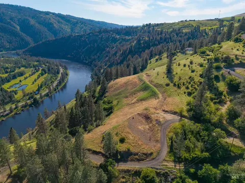 618 Old Peck Grade, Lenore, ID 83541