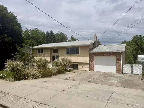 735 Burrell Ave, Lewiston, ID 83501