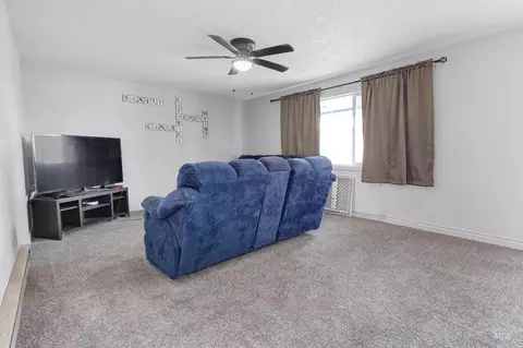 Living - 110 N 6th St E, Paul, ID 83347 photo 1 of 2